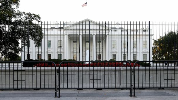 white_house_security_fence_jc_140923_16x9_608